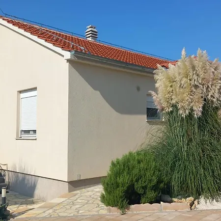 Mir Villa Pridraga